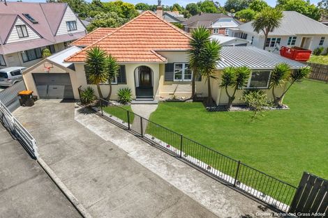 Photo of property in 7a Nathan Place, West End, Palmerston North, 4412