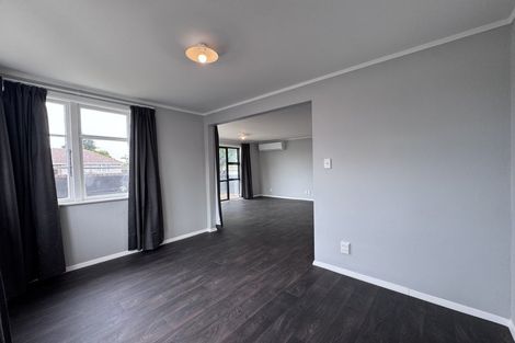Photo of property in 32 Thames Street, Roslyn, Palmerston North, 4414