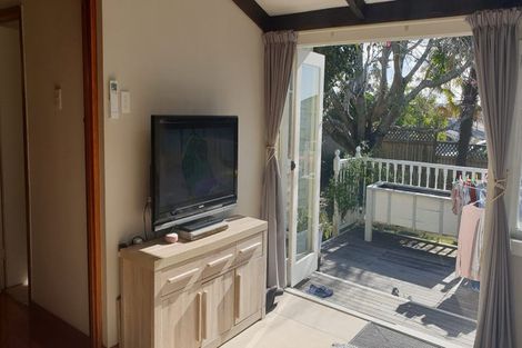 Photo of property in 16a Kowhai Road, Campbells Bay, Auckland, 0630