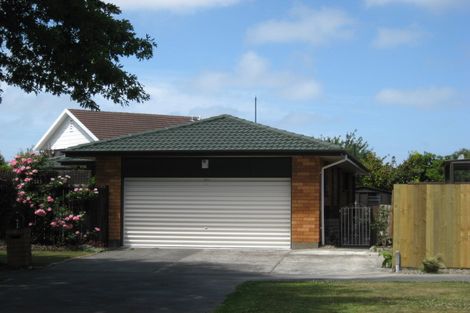 Photo of property in 14 Karnak Crescent, Russley, Christchurch, 8042