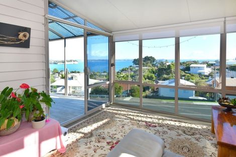 Photo of property in 92a Tiri Road, Manly, Whangaparaoa, 0930