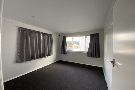 Photo of property in 21 Horoeka Street, Stokes Valley, Lower Hutt, 5019