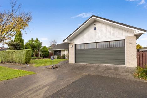 Photo of property in 95 John F Kennedy Drive, Milson, Palmerston North, 4414