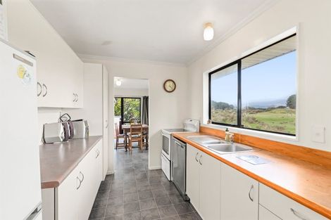 Photo of property in 19 Colenso Place, Otaki Beach, Otaki, 5512