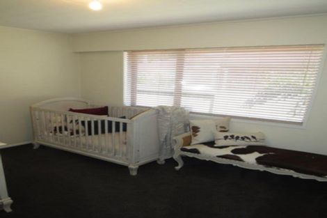 Photo of property in 100 Huxley Street, Pahiatua, 4910