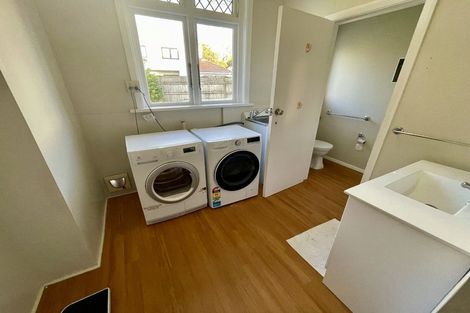 Photo of property in 135 Knights Road, Hutt Central, Lower Hutt, 5010