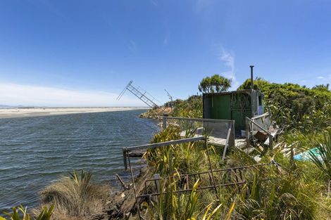 Photo of property in 9 Johnston Crescent, Haast, 7886