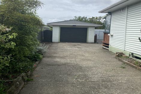 Photo of property in 160 Wainuiomata Road, Wainuiomata, Lower Hutt, 5014