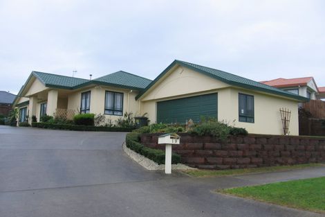 Photo of property in 19 Logan Way, Kelvin Grove, Palmerston North, 4414