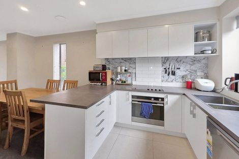 Photo of property in 4/89 Hobsonville Point Road, Hobsonville, Auckland, 0616