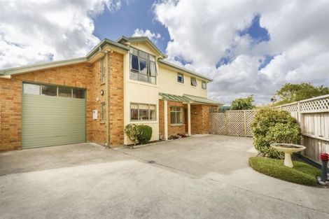 Photo of property in 79 Rangiora Avenue, Roslyn, Palmerston North, 4414