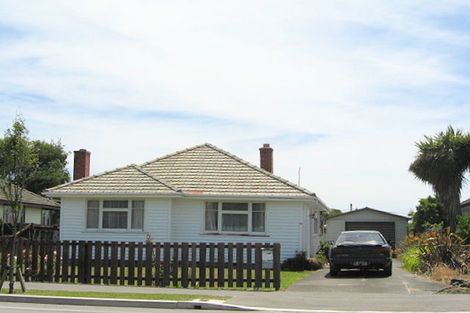 Photo of property in 137 Wainoni Road, Avondale, Christchurch, 8061