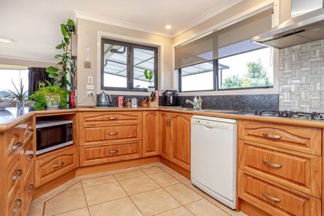 Photo of property in 152 Aerodrome Road, Dannevirke, 4972