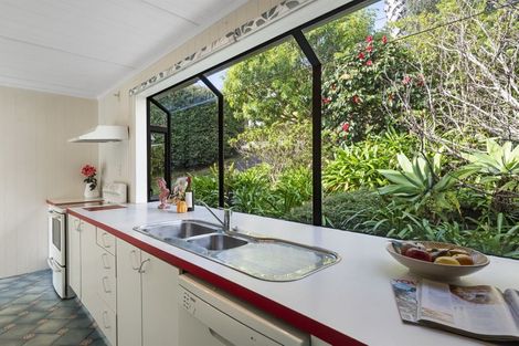 Photo of property in 1/23a Cliff Road, Torbay, Auckland, 0630