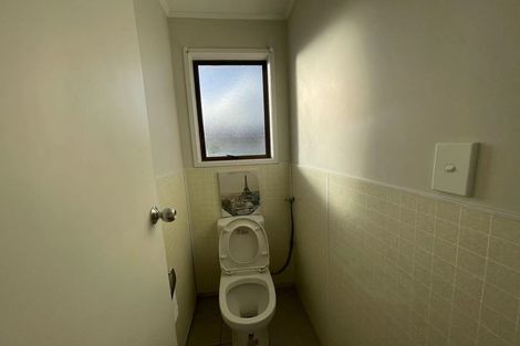 Photo of property in 1/9 Casuarina Road, Half Moon Bay, Auckland, 2012