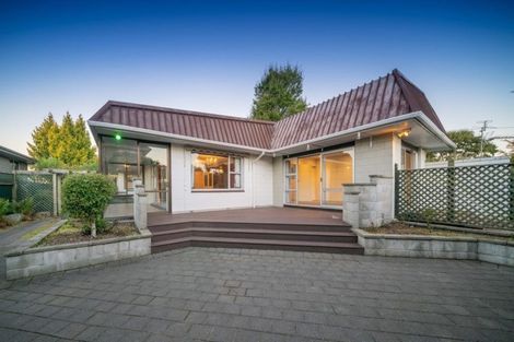 Photo of property in 5 Radbrook Street Avonhead Christchurch City