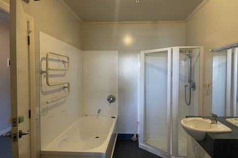 Photo of property in Town End Apartments And Courtena, 2c/30 Allen Street, Te Aro, Wellington, 6011