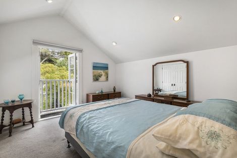 Photo of property in 1/14 Beach Road, Northcote Point, Auckland, 0627