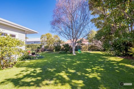 Photo of property in 37 Totara Crescent, Woburn, Lower Hutt, 5010