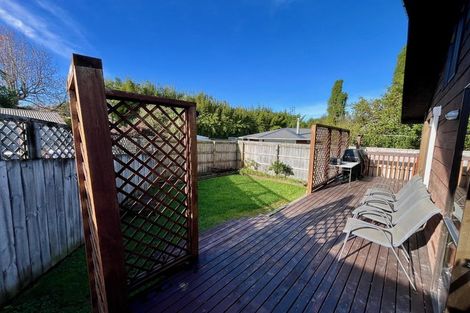 Photo of property in 2/11 Firle Place, Green Bay, Auckland, 0604