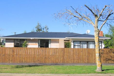 Photo of property in 7a Cotton Street, St Andrews, Hamilton, 3200