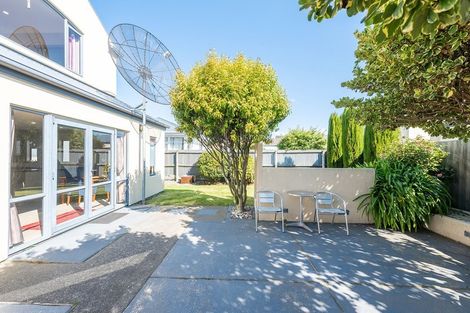 Photo of property in 72 Wharenui Road, Upper Riccarton, Christchurch, 8041