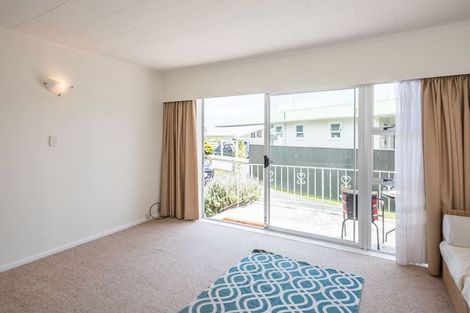 Photo of property in 52a Kapiti Road, Paraparaumu, 5032