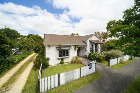 Photo of property in 38 Hereford Street, West End, Palmerston North, 4410
