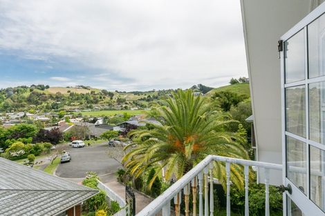Photo of property in 12 Ewan Place, Taradale, Napier, 4112