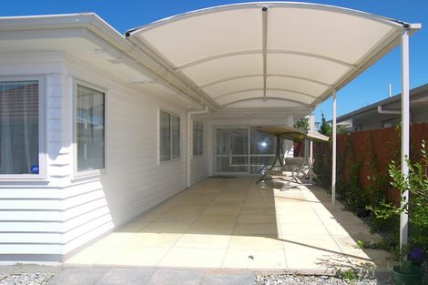Photo of property in 88 Popokatea Drive, Takanini, 2112