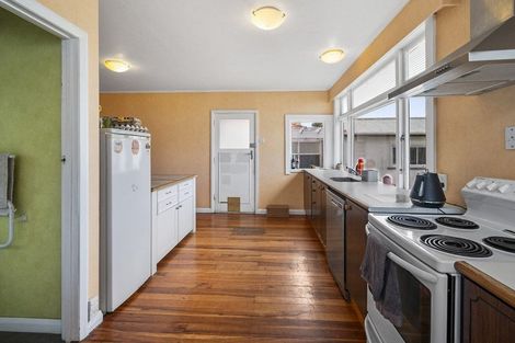 Photo of property in 7 Hobson Place, Takaro, Palmerston North, 4412