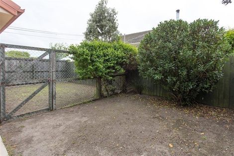 Photo of property in 27a Gould Crescent, Woolston, Christchurch, 8023