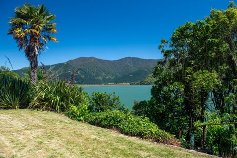 Photo of property in 2 Cook Street, Havelock, 7100