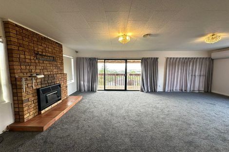 Photo of property in 30 Royal Road, Massey, Auckland, 0614