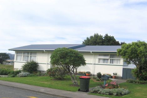Photo of property in 7 Branscombe Street, Johnsonville, Wellington, 6037