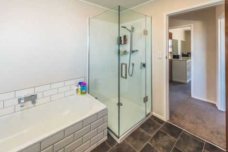 Photo of property in 70 Surrey Road, Springvale, Whanganui, 4501