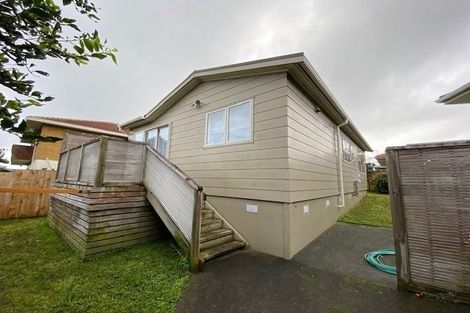 Photo of property in 96 Hutchinsons Road, Bucklands Beach, Auckland, 2014