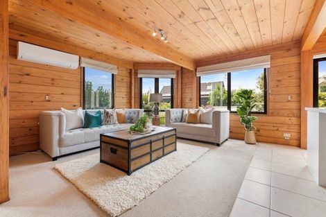 Photo of property in 2/160 Bucklands Beach Road, Bucklands Beach, Auckland, 2012