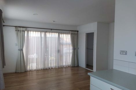 Photo of property in 16 Studfall Street, Pakuranga Heights, Auckland, 2010