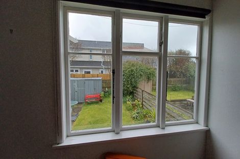 Photo of property in 51 Endeavour Street, Lyall Bay, Wellington, 6022