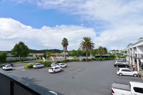 Photo of property in 6/372 Rosedale Road, Rosedale, Auckland, 0632