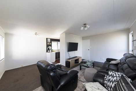 Photo of property in 31 Peter Hall Drive, Kelvin Grove, Palmerston North, 4414
