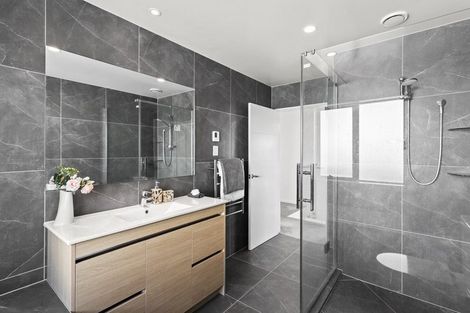 Photo of property in 51 Turret Lane, Hobsonville, Auckland, 0616