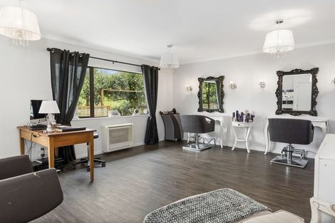 Photo of property in 10 Roger Guy Place, Welcome Bay, Tauranga, 3175