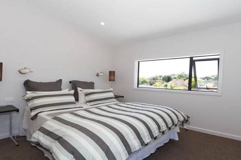 Photo of property in 9 Busby Hill, Havelock North, 4130