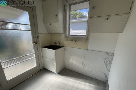 Photo of property in 101 Matipo Road, Te Atatu Peninsula, Auckland, 0610