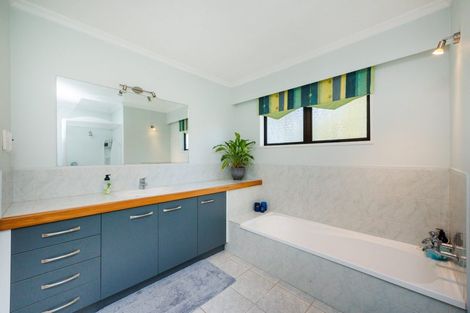 Photo of property in 78 Cook Street, Foxton, 4814