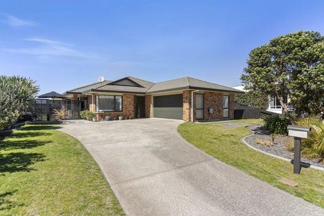 Photo of property in 15 Nicole Place, Papamoa Beach, Papamoa, 3118