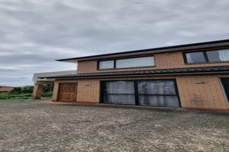 Photo of property in 16 Mangerton Lane, East Tamaki Heights, Auckland, 2016