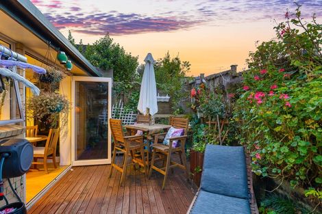 Photo of property in 23 Regents Park Place, Westgate, Auckland, 0614